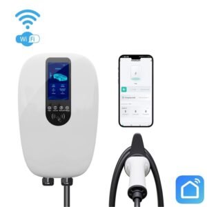 Išmani balta elektromobilio įkrovimo stotelė INOVISION su spalvotu LCD ekranu, integruotu Type 2 kabeliu ir valdymu per mobilųjį telefoną per WiFi.